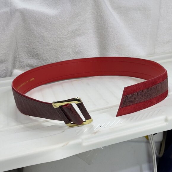 Vintage Milor Red Leather Snake Embossed Belt With Leather Covered  Gild-Tine  B - Picture 6 of 12